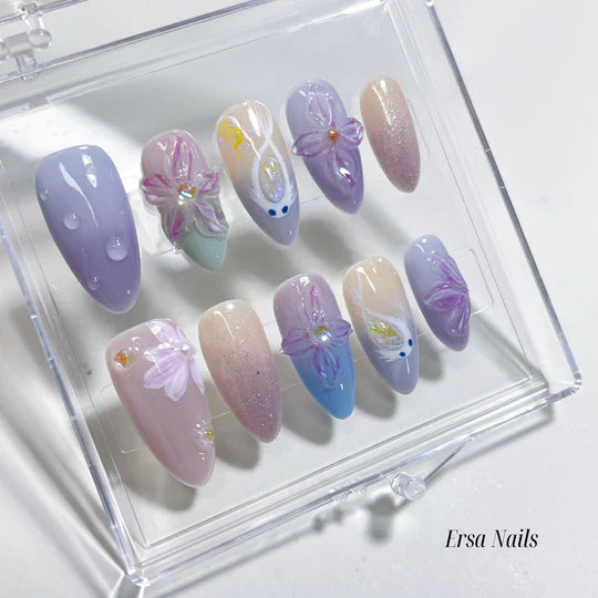 Custom_Nails_04.webp